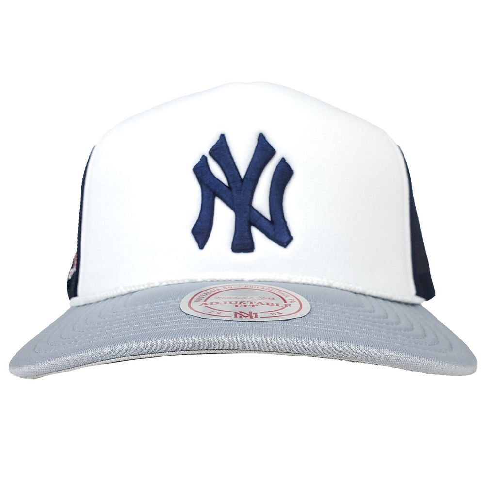 New York Yankees Mitchell & Ness MLB Trucker Hat Cap 3D Logo White Gray Navy NWT